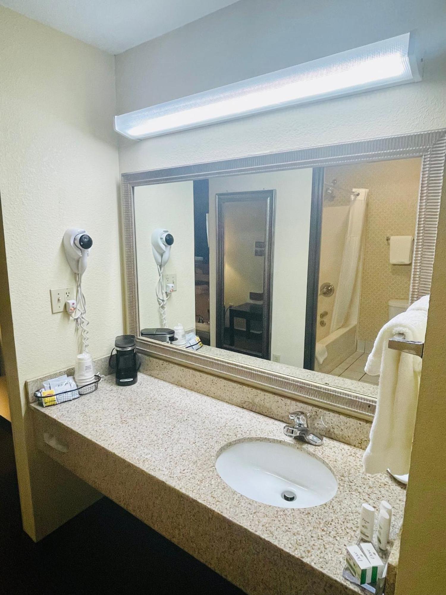 Baymont By Wyndham Indianapolis Hotell Eksteriør bilde