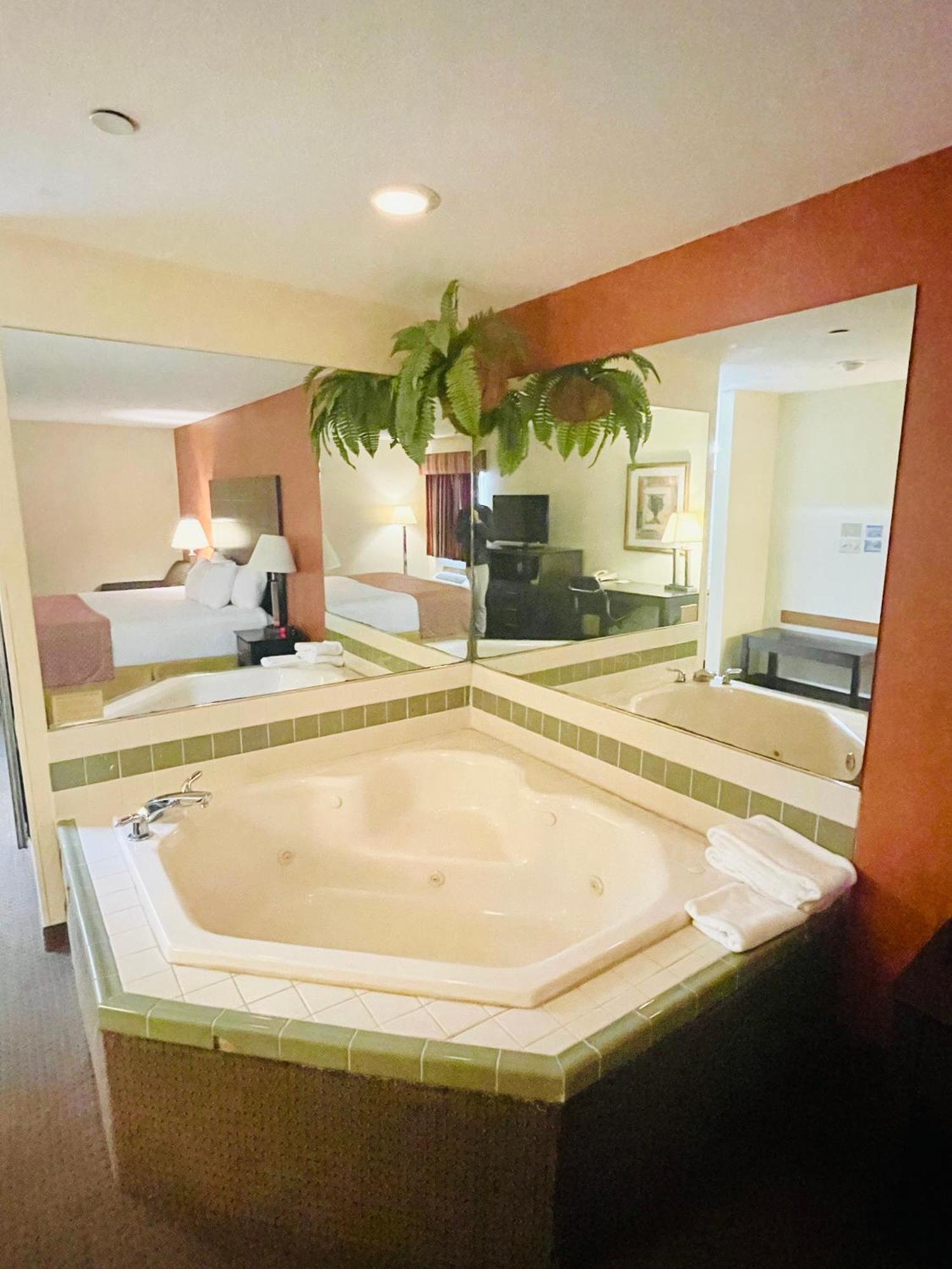 Baymont By Wyndham Indianapolis Hotell Eksteriør bilde